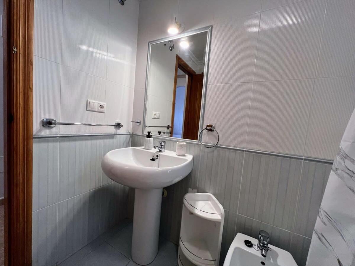 Welcoming Seafront Apartment Tv15 Torrevieja Esterno foto
