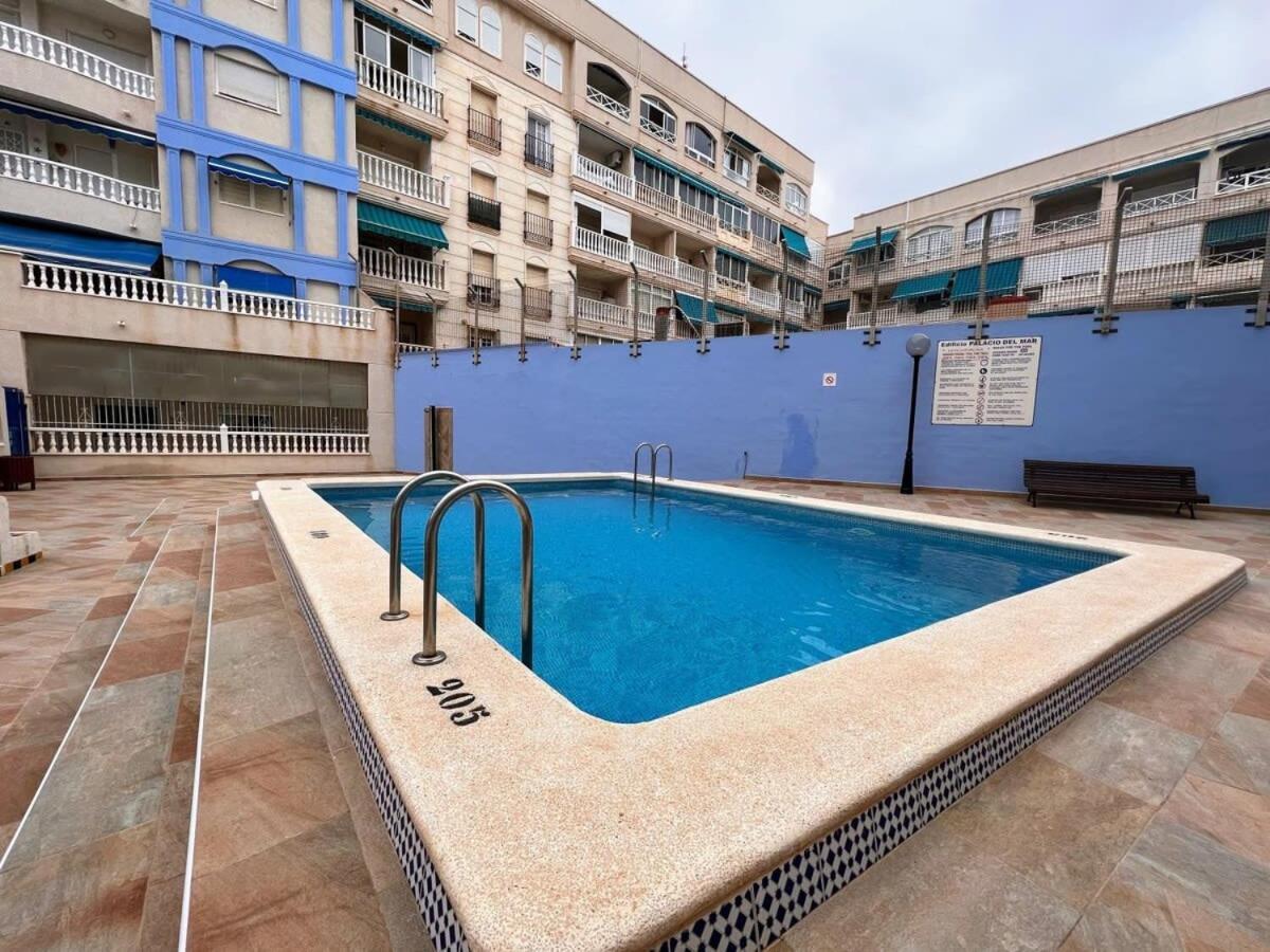 Welcoming Seafront Apartment Tv15 Torrevieja Esterno foto