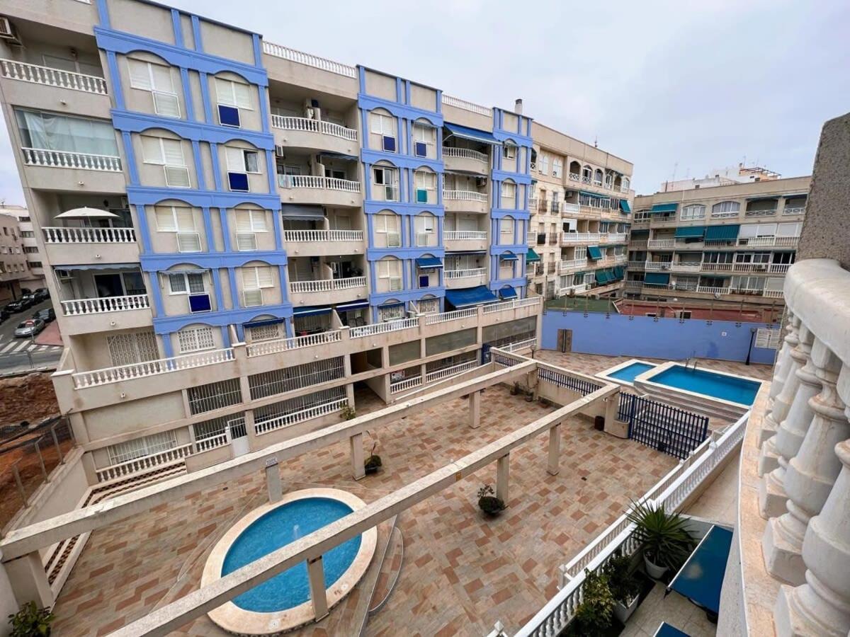 Welcoming Seafront Apartment Tv15 Torrevieja Esterno foto